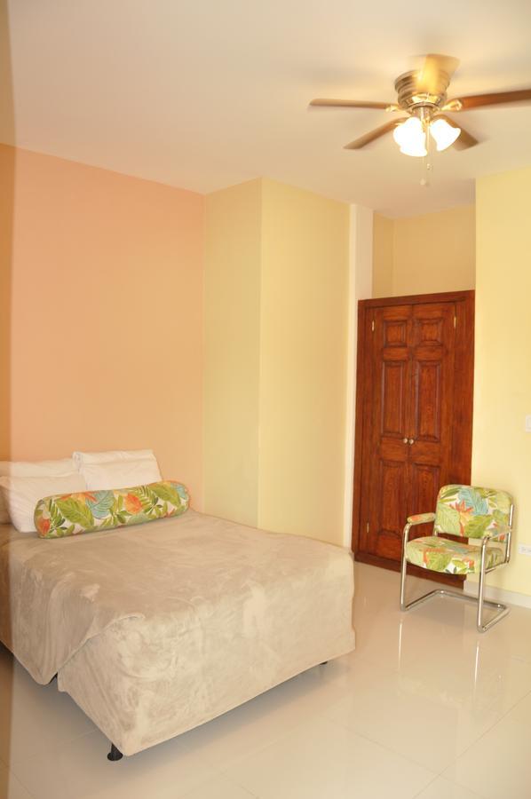 Sams Hotel Port-au-Prince Kültér fotó